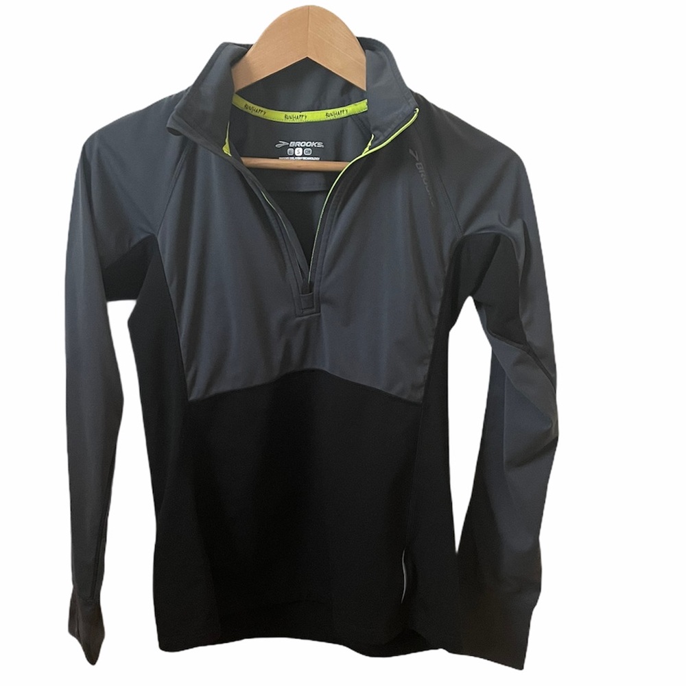 BROOKS Women’s Drift Windproof 1/2 zip, size S